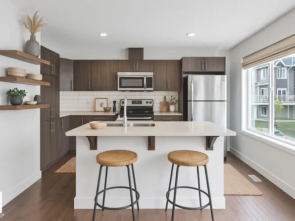 2922 Maple Way NW #35, Edmonton, AB T6T 1A5