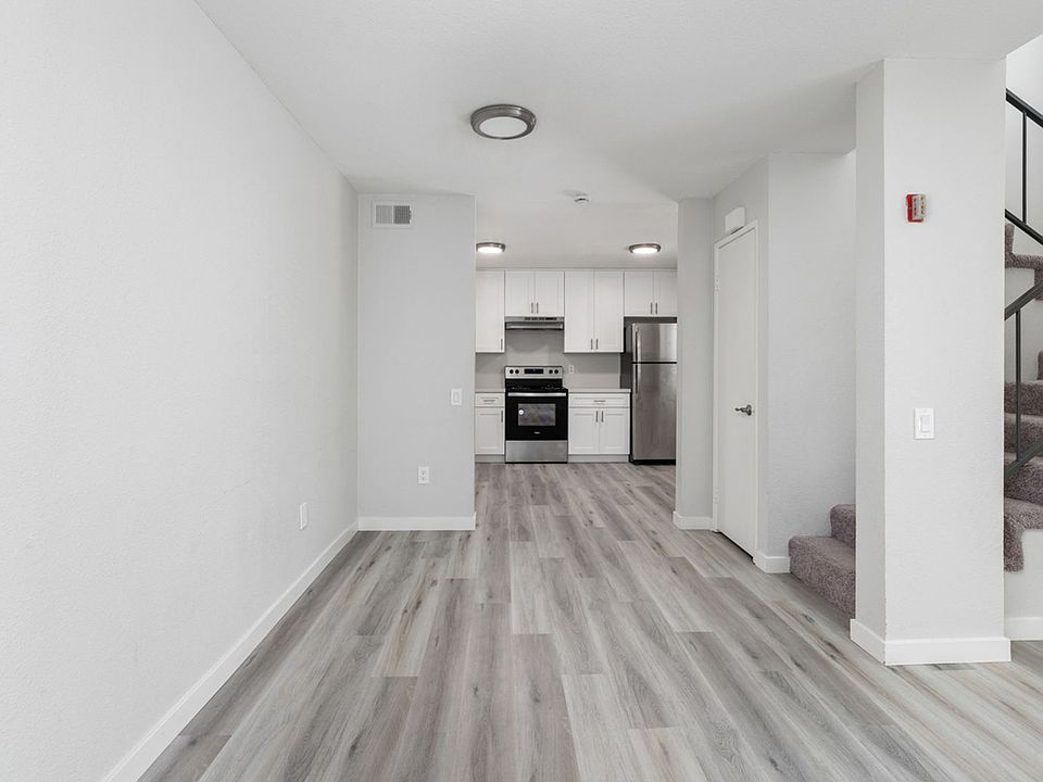 1st image of 4275 Chamoune Ave APT 16