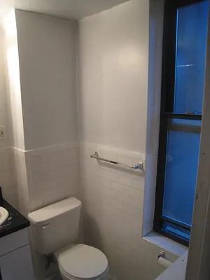 Rented by City Connections Realty | media 5