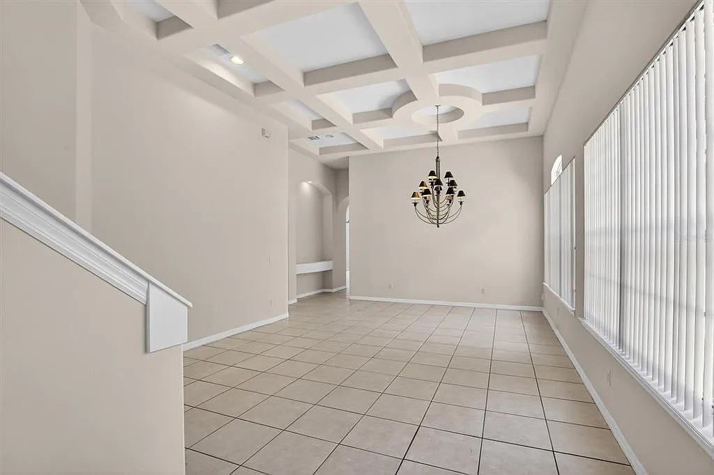 4 bed, 3.0 bath, 2660 sqft, $4,200 — Photo 4