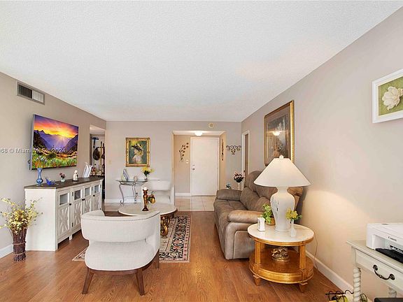 3rd image of 251 174th St APT 114
