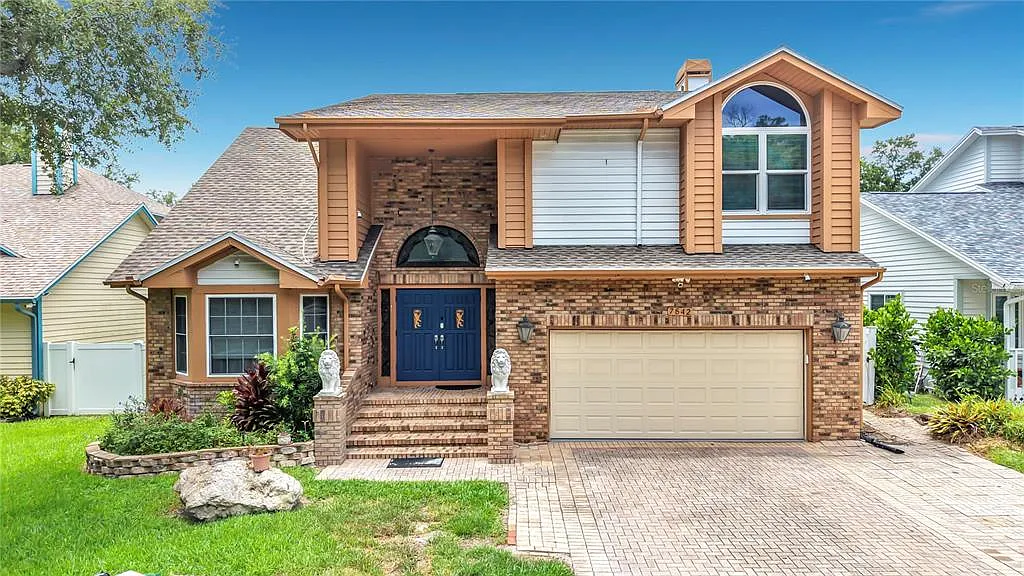 4 bed, 3.5 bath, 3316 sqft, $5,000 — Photo 1