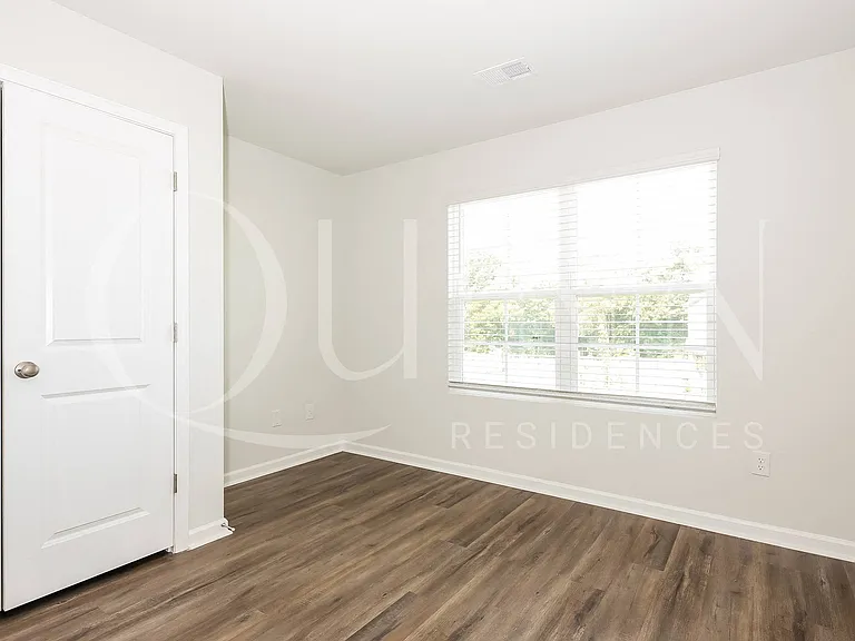 Tyger Pointe — Photo 58