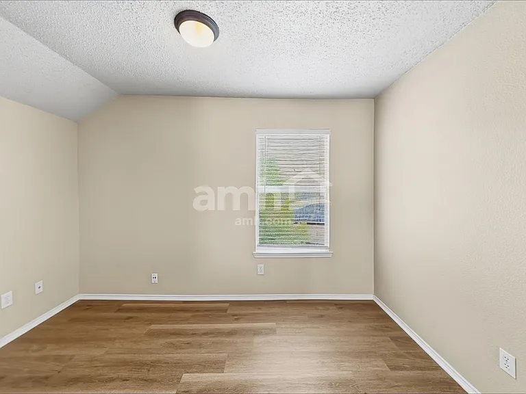 1417 Pine Ridge Rd — Photo 11