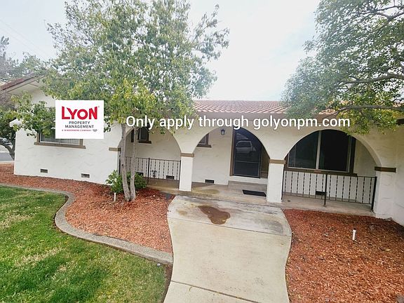 2nd image of 5385 Comstock Ct
