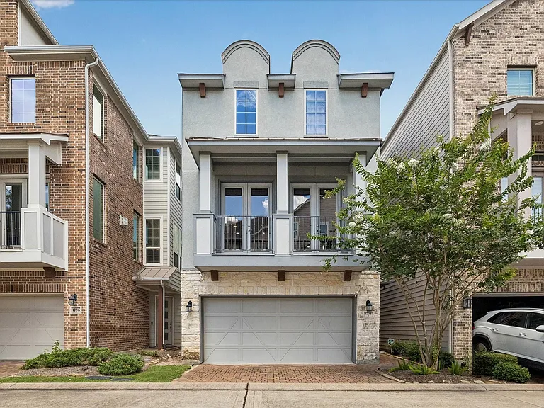 1704 Oak Leaf Pass Dr — Photo 2