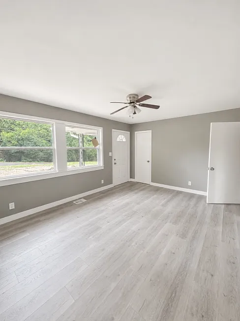 3 bed, 1066 sqft, $1,350 — Photo 2