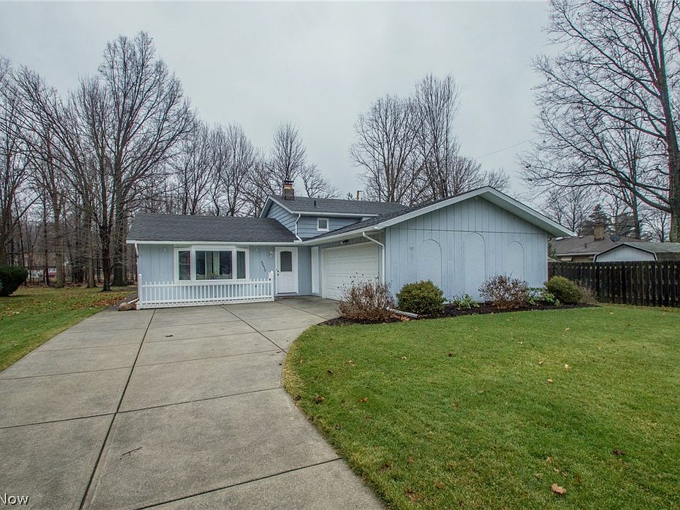 1st image of 22035 Jonathan Dr