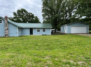 23074 Reporter Rd, Waynesville, MO 65583