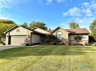 1302 Pinehurst Dr, Defiance, OH