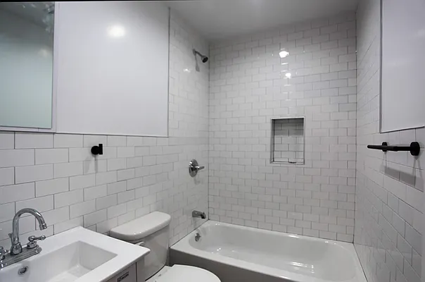 Rented by Metropolitan Property Group | media 53