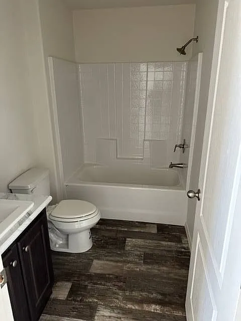 2 bed, 2.0 bath, $975 — Photo 2