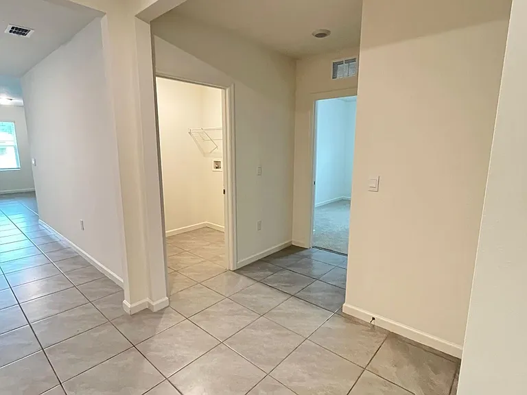 1570 San Filippo Dr SE — Photo 16