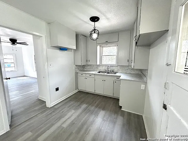 3 bed, 1.0 bath, 1146 sqft, $1,100 — Photo 3