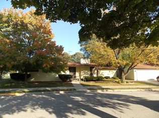 321 Burton St, Waukegan, IL 60085