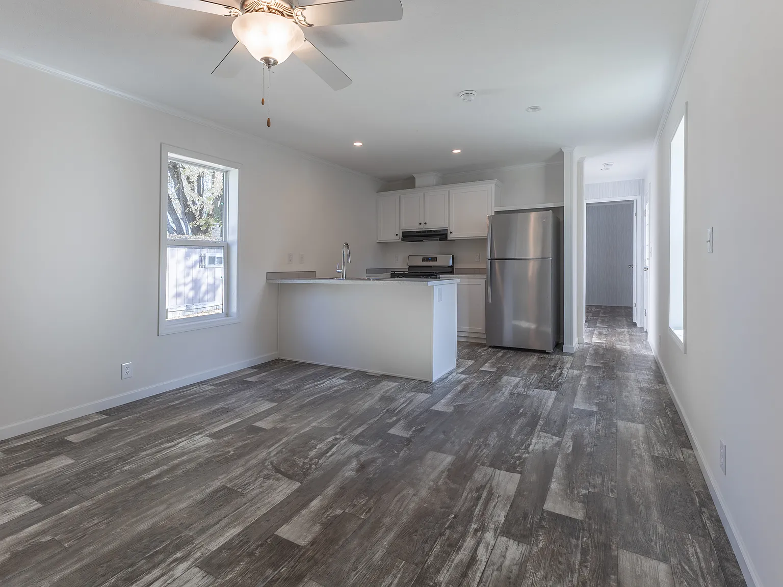 2 bed, 784 sqft, $1,650 — Photo 3