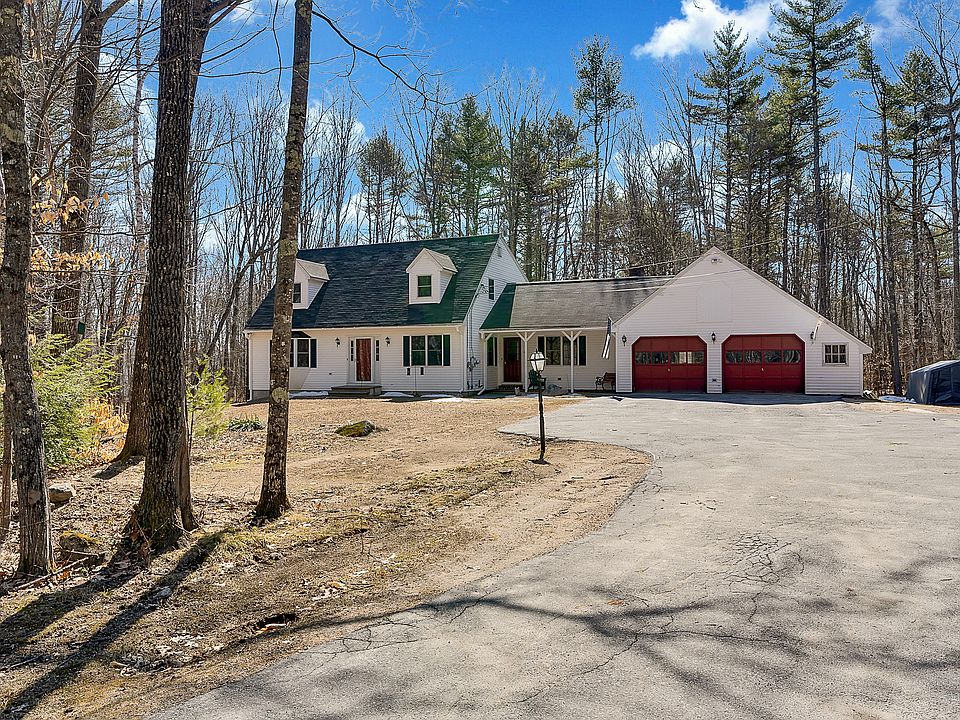 1st image of 18 Country Lake Dr