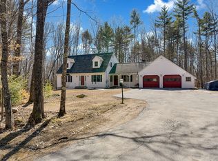 18 Country Lake Dr, Naples, ME 04055