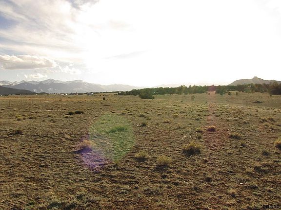 2nd image of 469 Blazing Saddle Trl