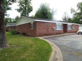 1220 Sanpat Ln #1, Carbondale, IL 62902