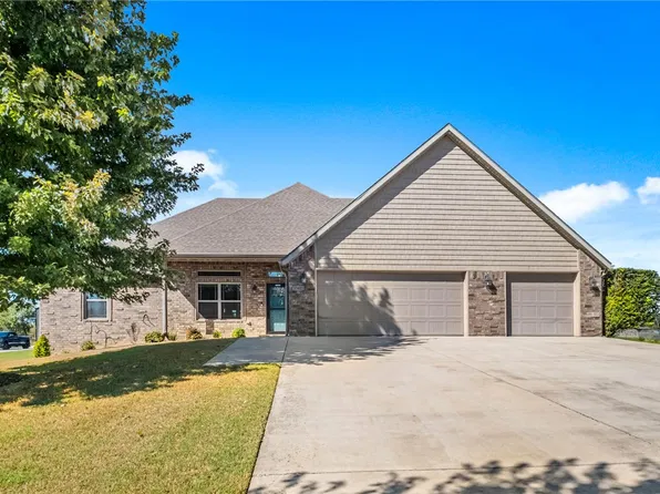 13425 Loyle Ln, Gravette, AR 72736