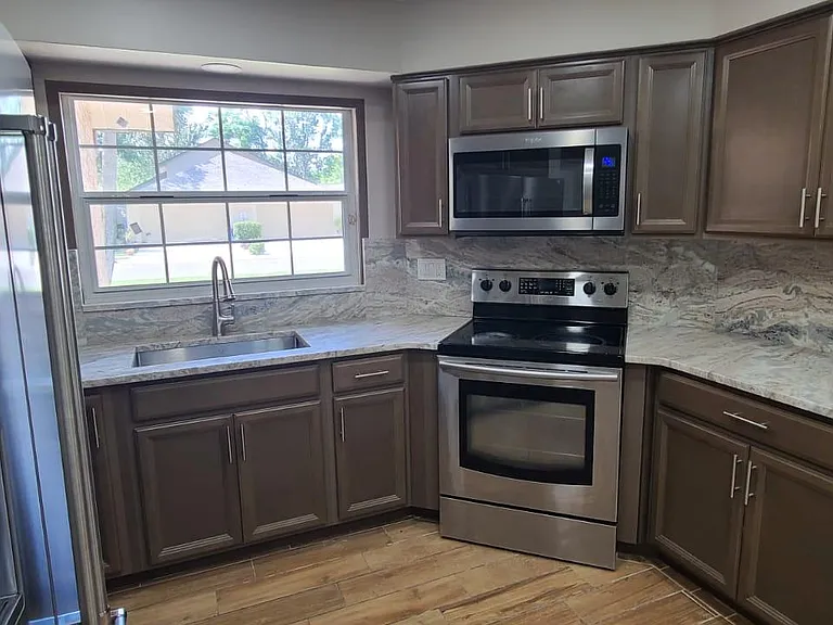 816 Brimfield Ct — Photo 5