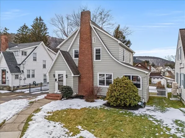 14 Allendale Rd, Binghamton, NY 13903
