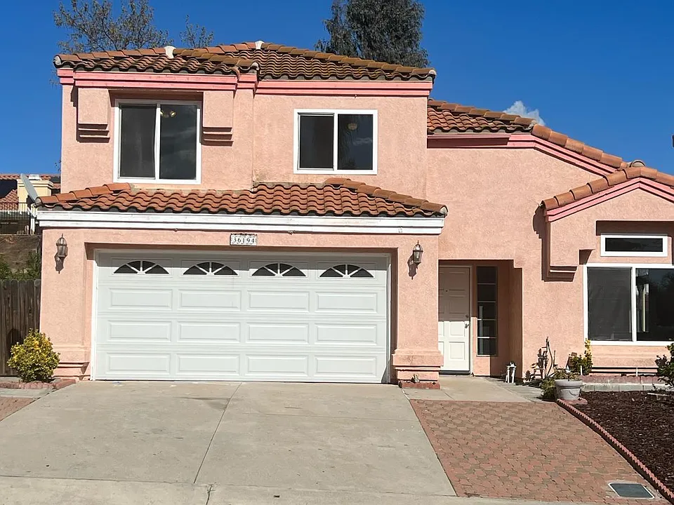 36194 Vence Dr