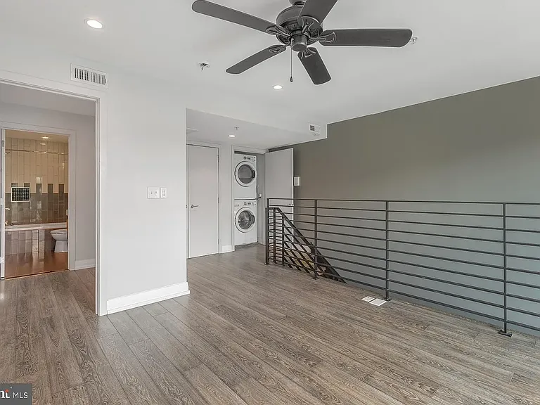 512 E Girard Ave #103 — Photo 19