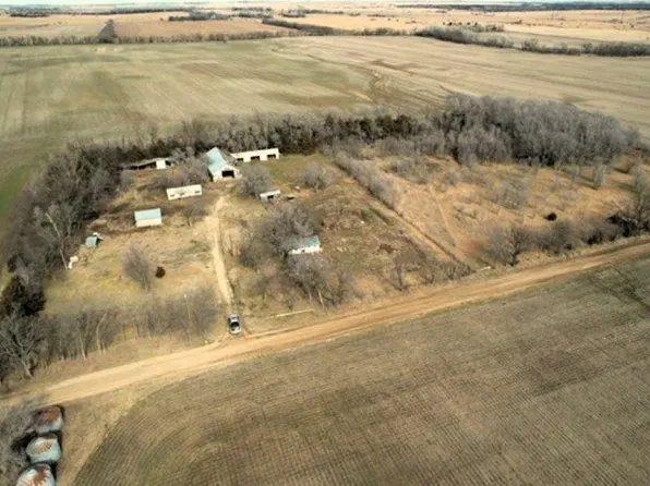 2053 Frontier Rd, Bennington, KS 67422