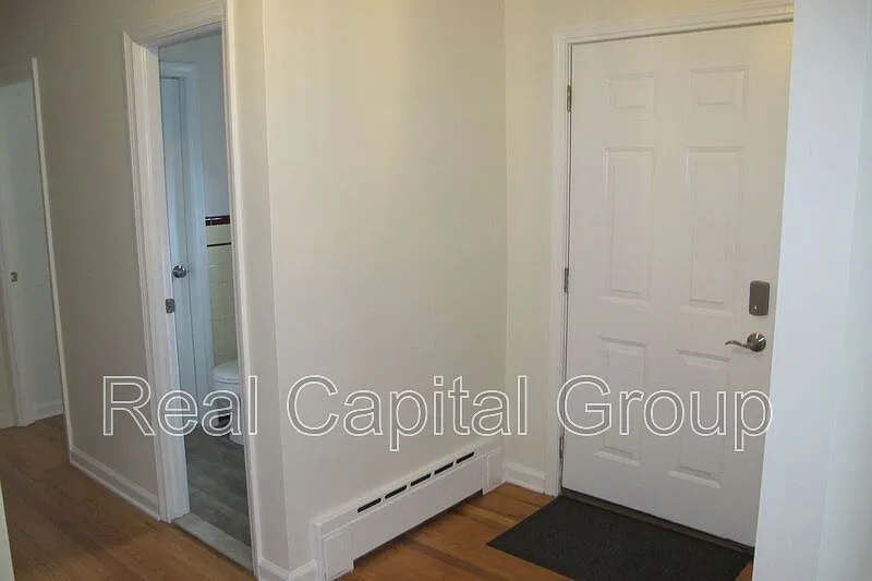 3 bed, 2.5 bath, $3,495 — Photo 3