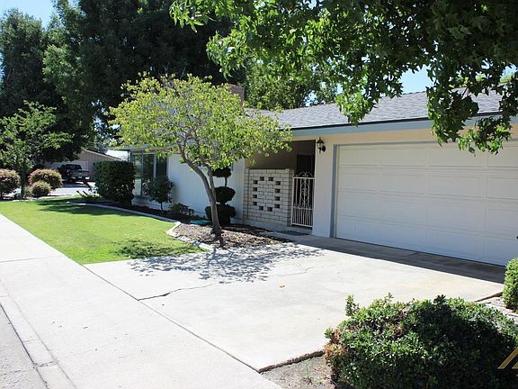 3rd image of 585 Acacia Ave