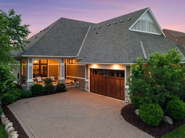 280 Bellwether Path, Wayzata, MN 55391