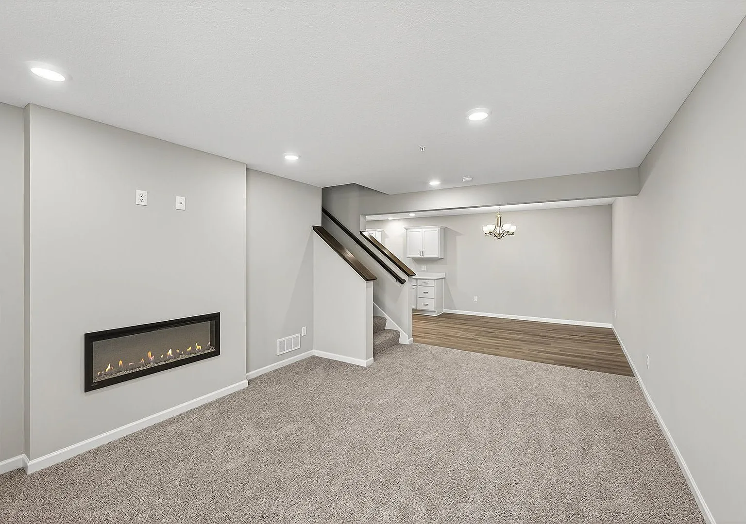 New construction interior-unit townhome in Zimmerman! — Photo 4