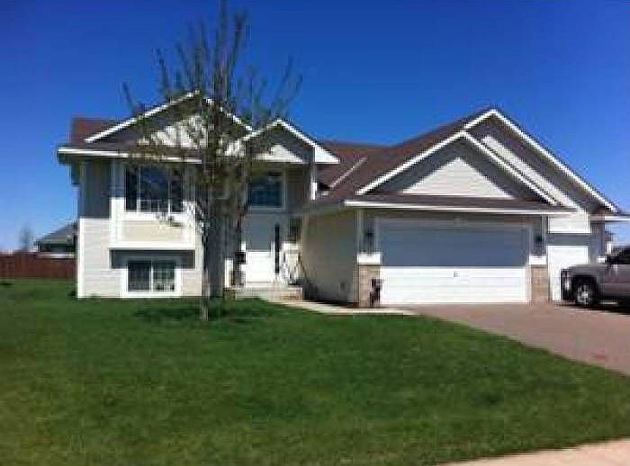 1st image of 704 Greenwood St SW