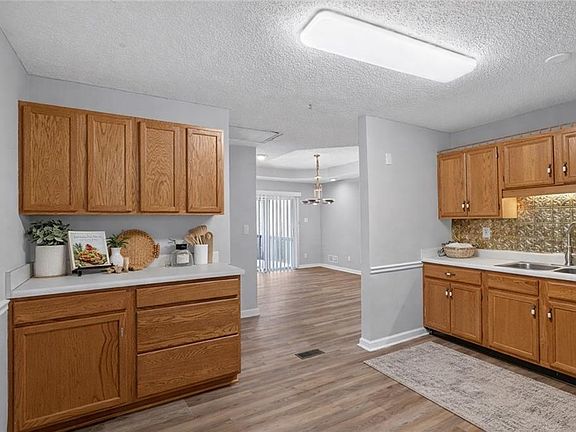 3rd image of 508 Millertown Rd