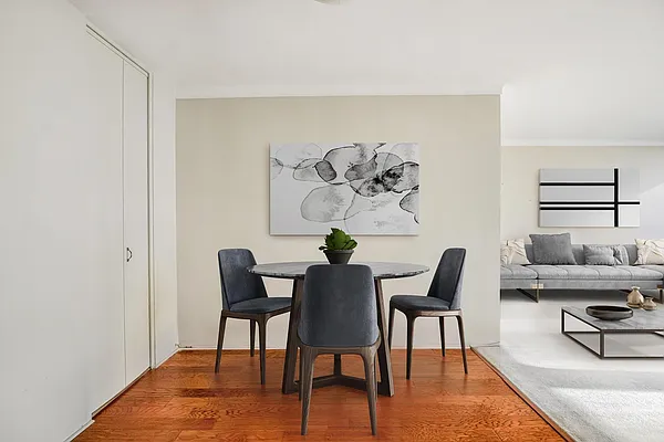 Rented by R New York | media 12