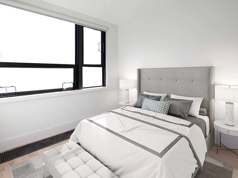 561 Driggs Ave #Penthouse 2 — Photo 4