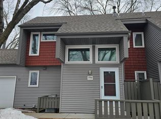 3768 Golden Hill Ter, Eagan, MN 55122