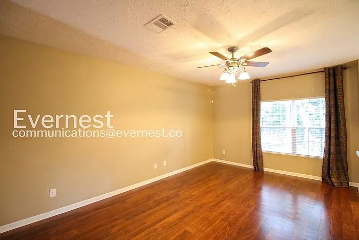 8904 Greylock Dr — Photo 4