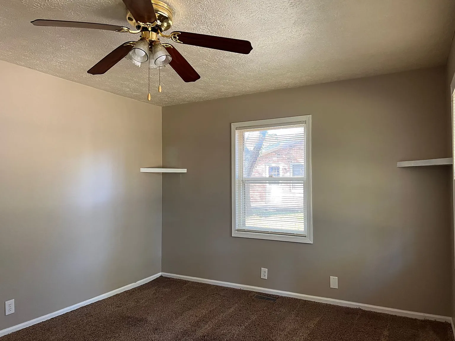2938 N Smith Pk. — Photo 2