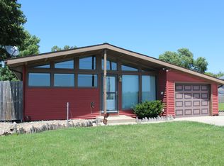 405 Mathews Dr, Gilbert, IA 50105