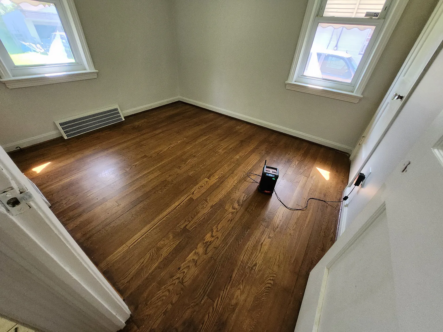 3 bed, 1083 sqft, $1,500 — Photo 4