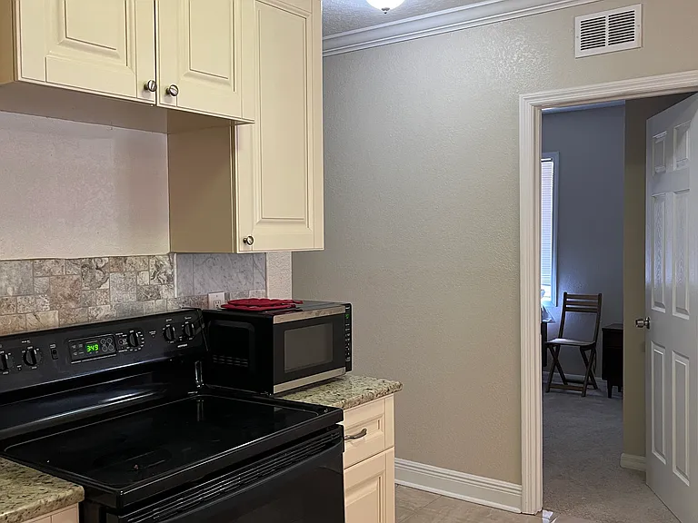 1003 Pennsylvania Ave #1 — Photo 15