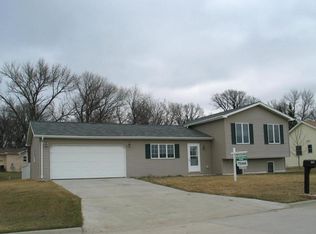 1209 14th St SE, East Grand Forks, MN 56721
