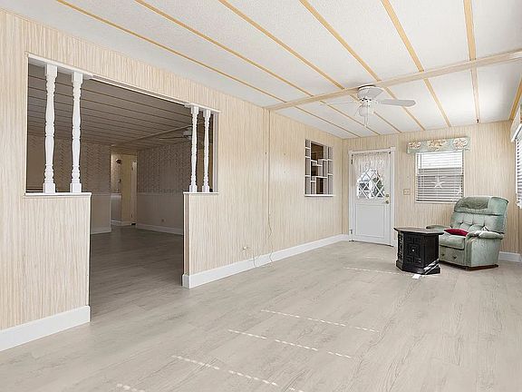 3rd image of 1071 Donegan Rd #965