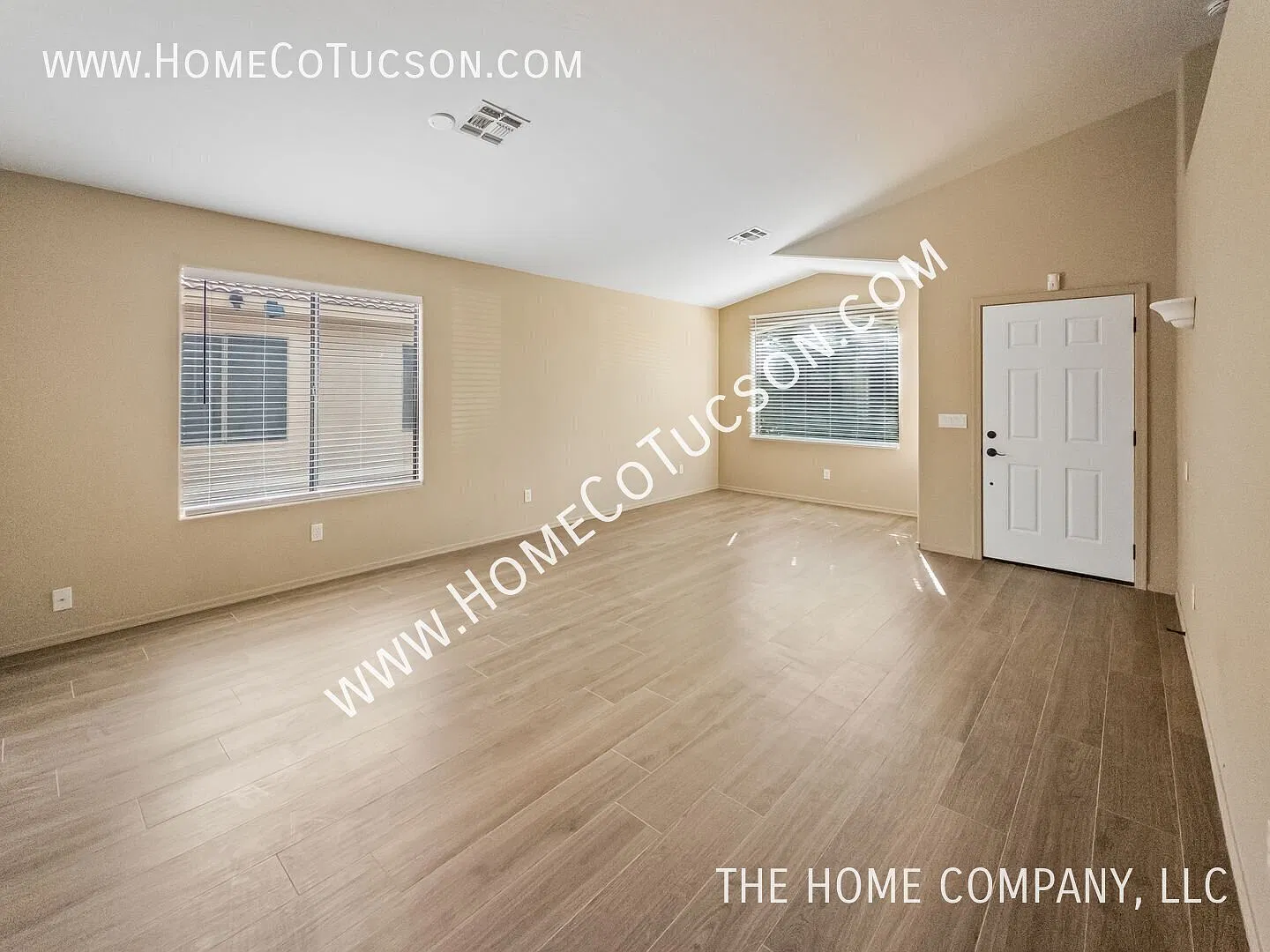 11352 N Gray Boulder Ct | Catalina Views & Contemporary Comfort! — Photo 2