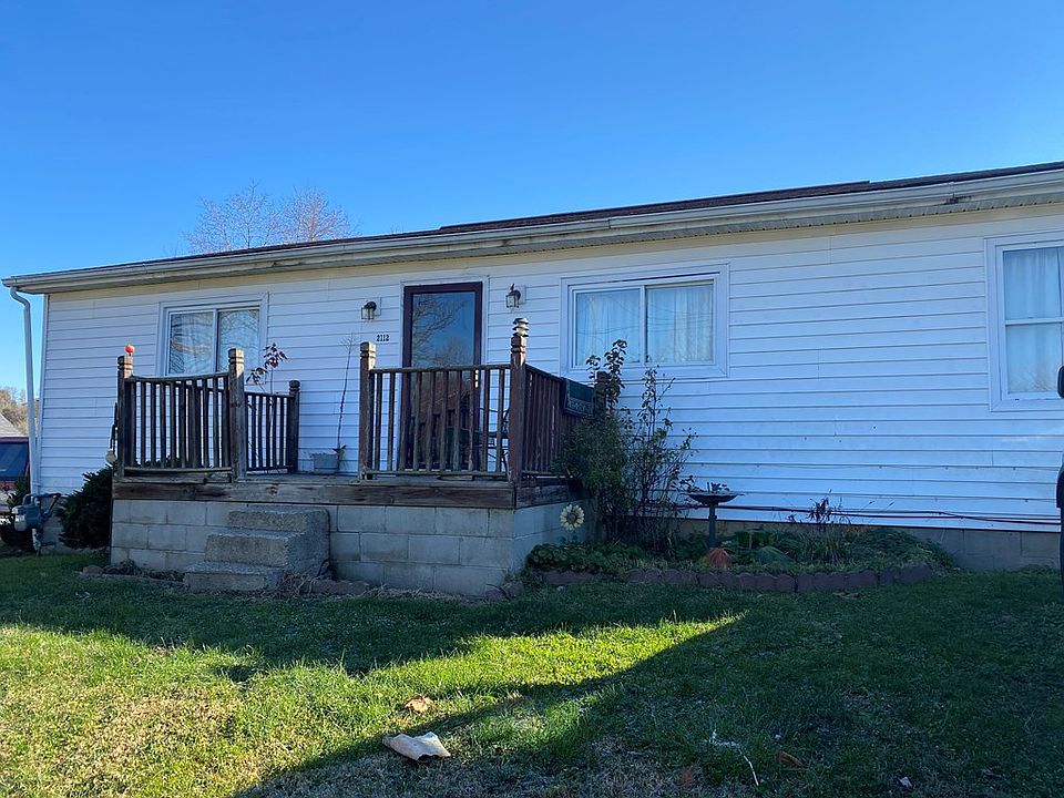 2nd image of 2112 Jackson St