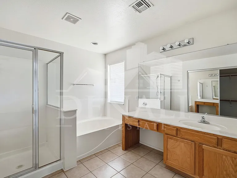 6107 N 135th Dr — Photo 20