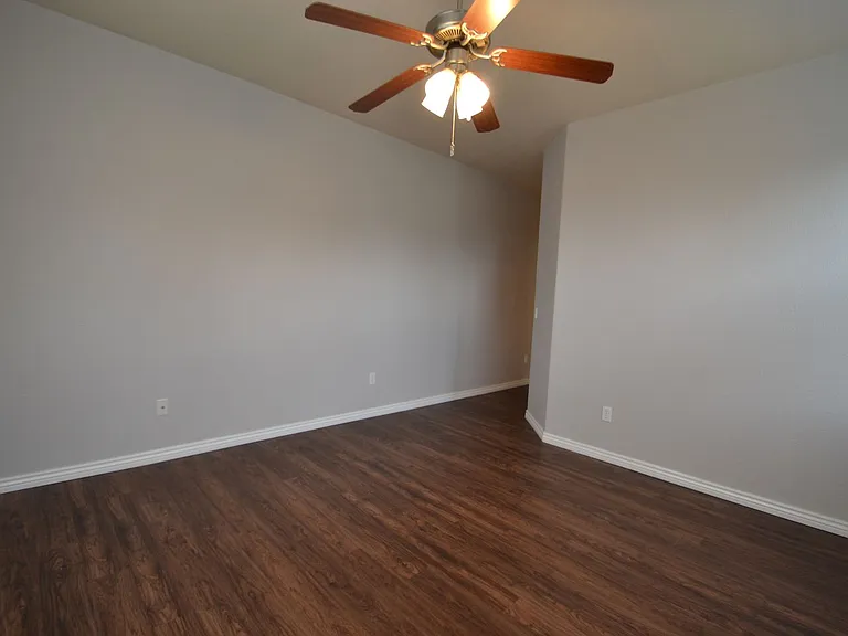 2721 Crooked Vine Ct — Photo 11